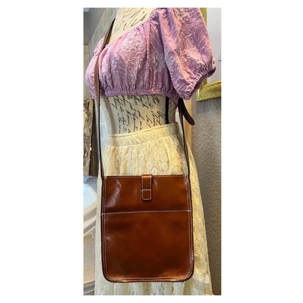 PATRICIA NASH Venezia Bag Cross/Shoulder Strap Beautiful Patina 9.5x8.5x1.25 EUC